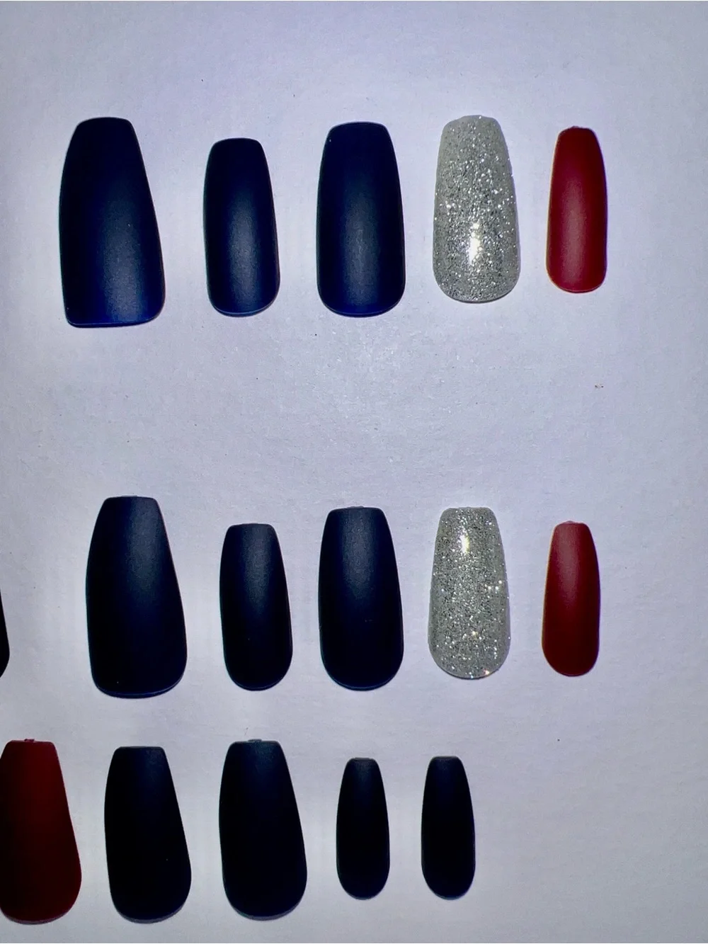Look Beautiful 28pc press on nails with free gift - Picture 4 of 4
